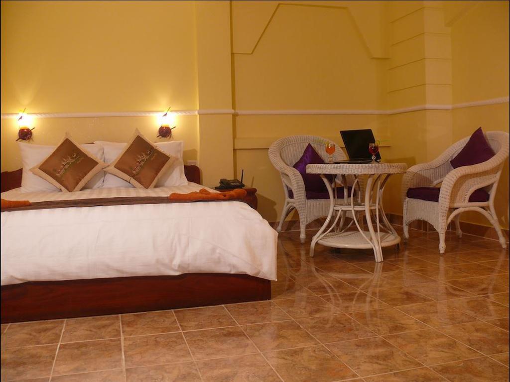Paris Angkor Boutique Hotel Siem Reap Bilik gambar